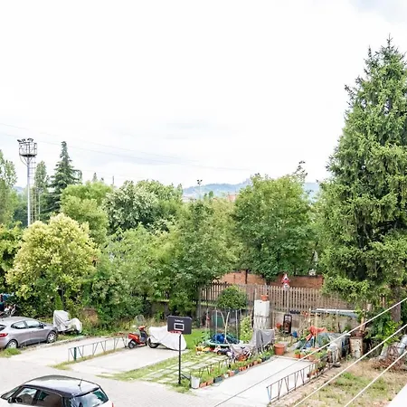 Guesthost - Giardino Vignoli Functional Μπολόνια