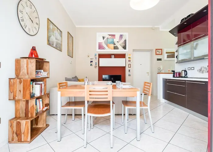 Guesthost - Giardino Vignoli Functional 아파트